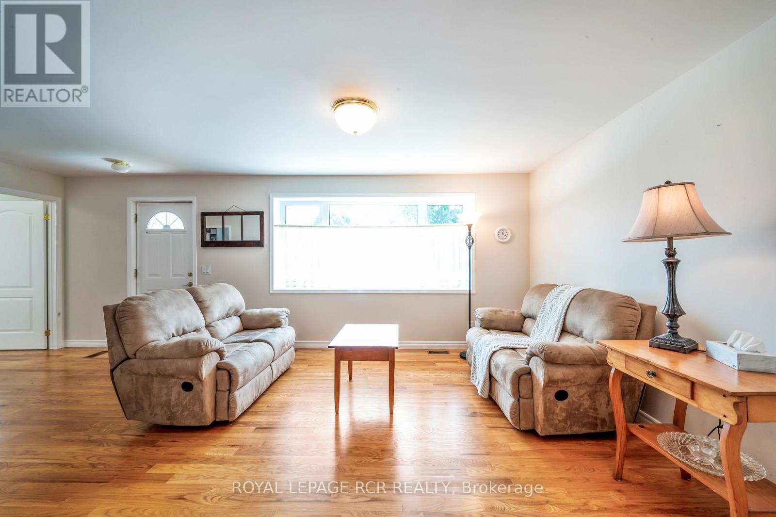 Photo 22 of 25 Banting Drive, Orangeville ON