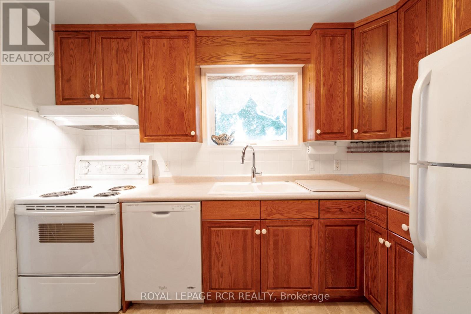 Photo 6 of 25 Banting Drive, Orangeville ON