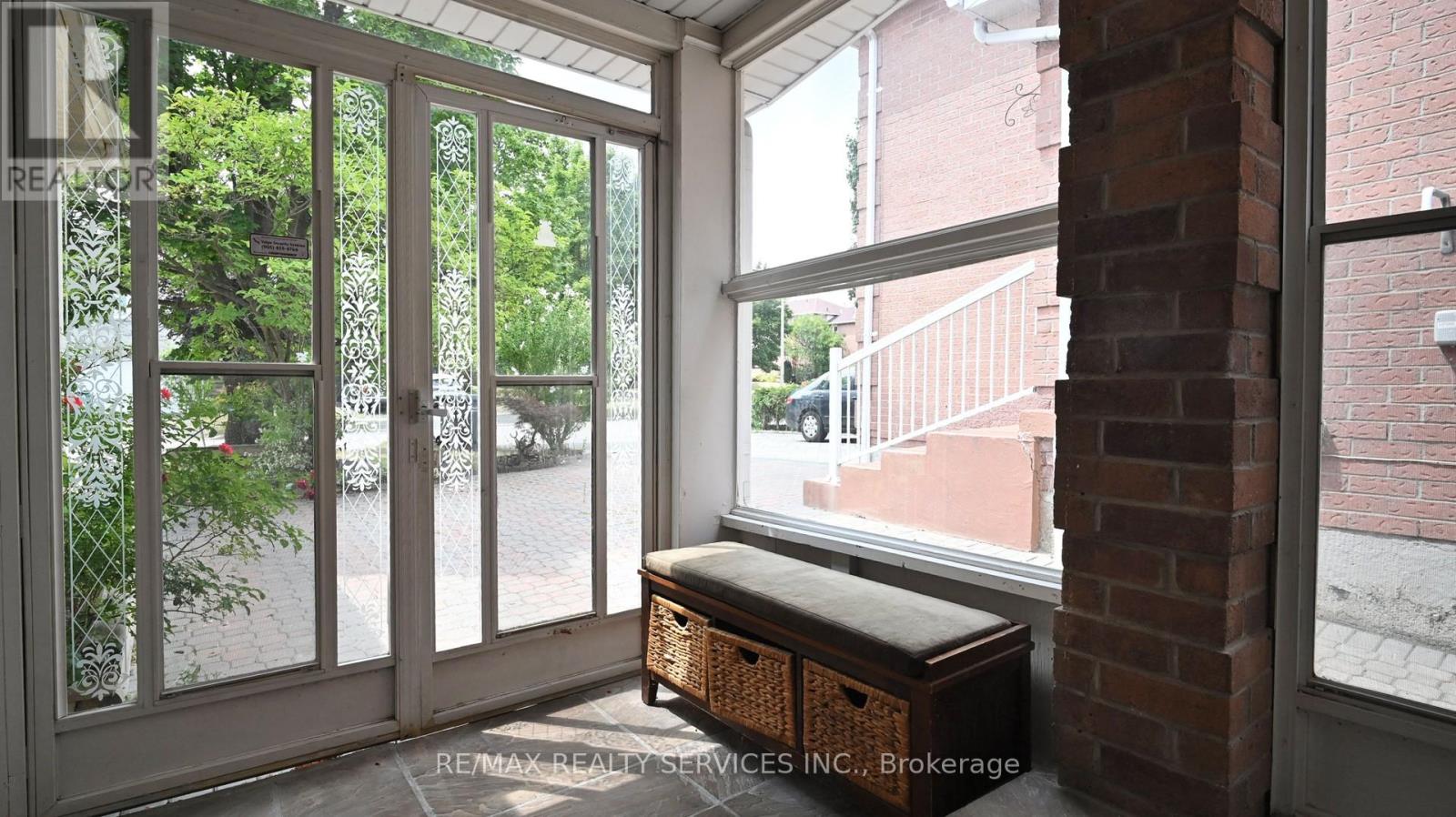 Photo 7 of 5231 Astwell Avenue, Mississauga ON