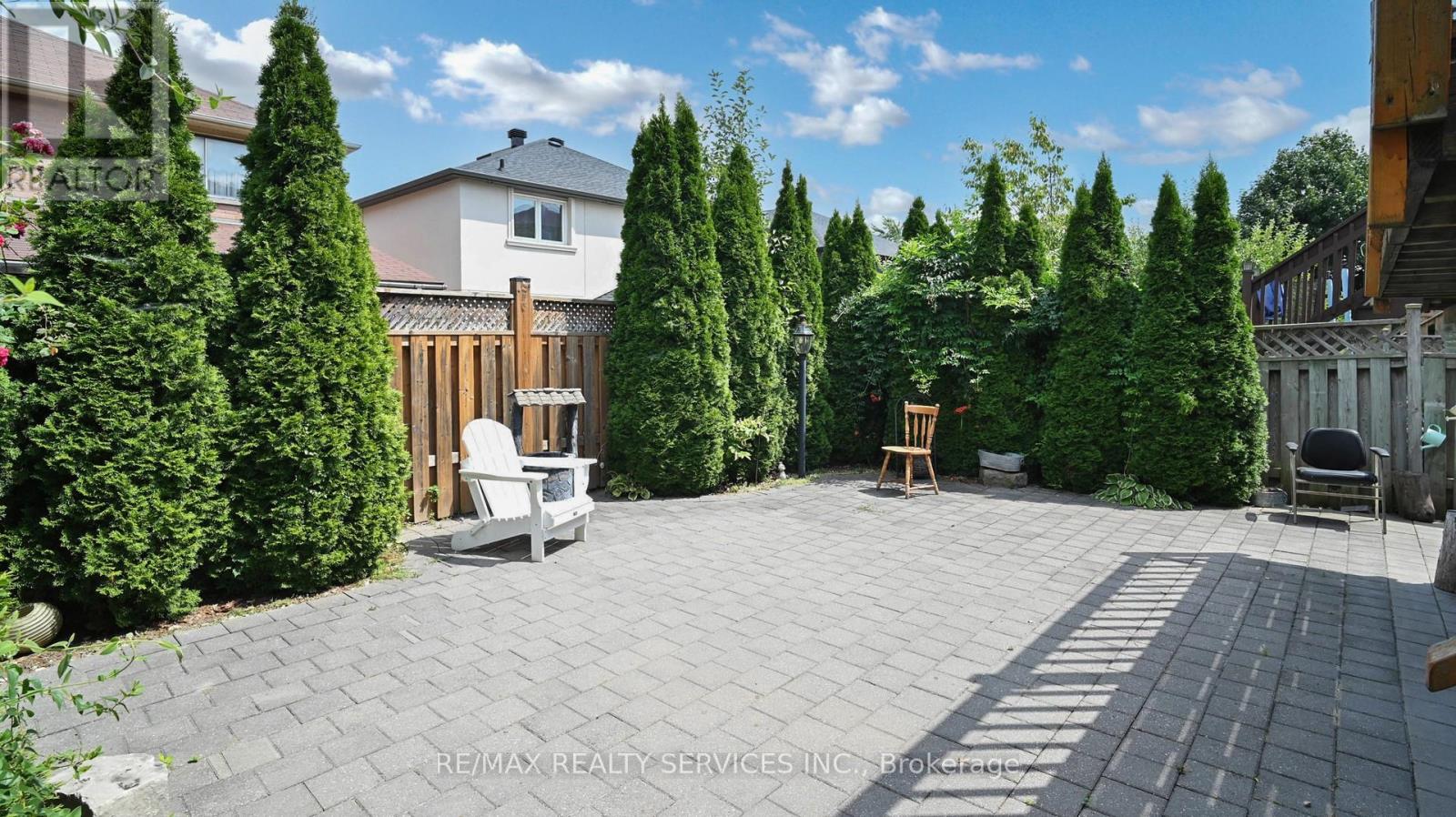 Photo 2 of 5231 Astwell Avenue, Mississauga ON