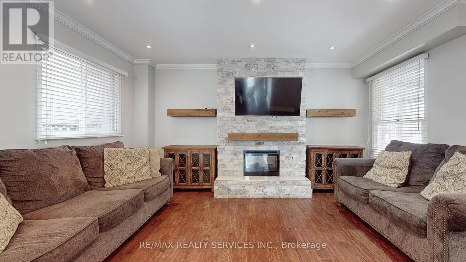 Photo 33 of 5231 Astwell Avenue, Mississauga ON