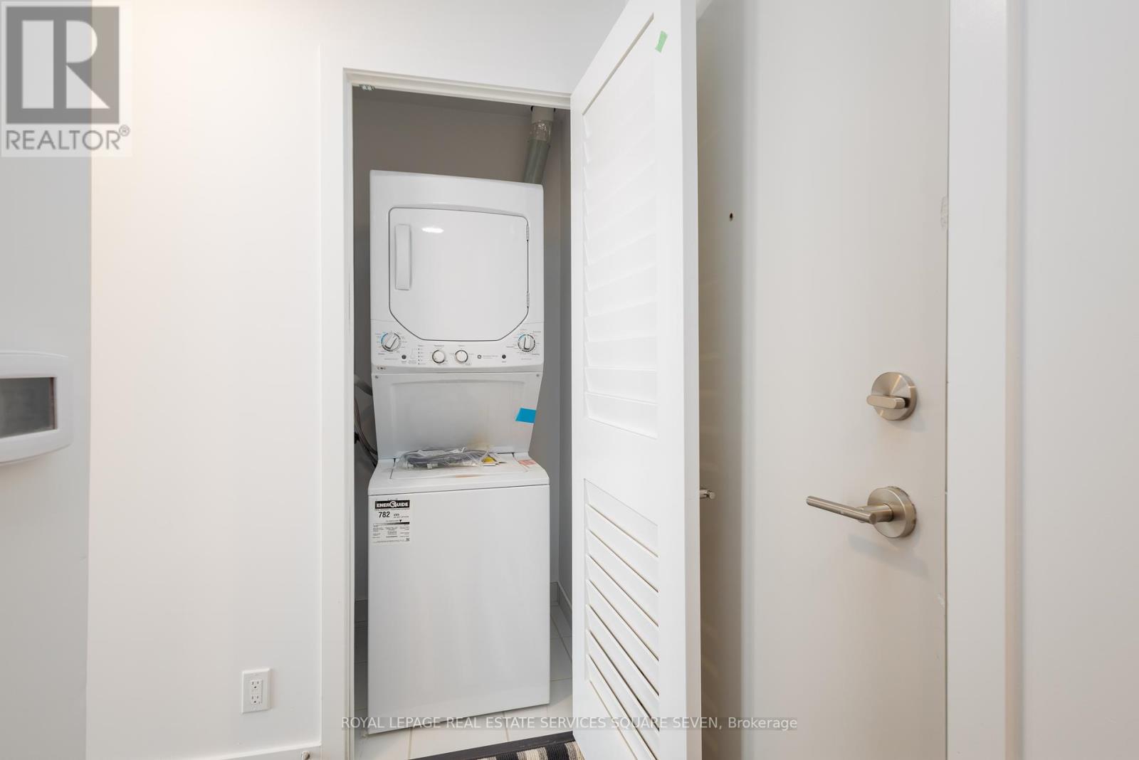 Photo 14 of 1205 215 Veterans Drive N, Brampton ON