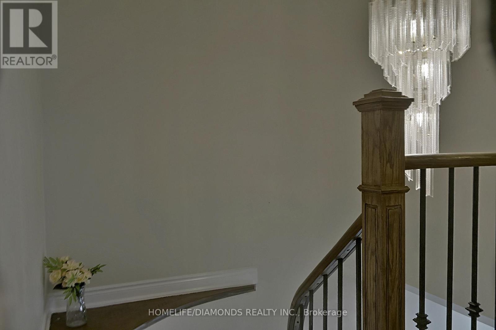 Photo 29 of 25 Golden Eagle Road, Brampton ON