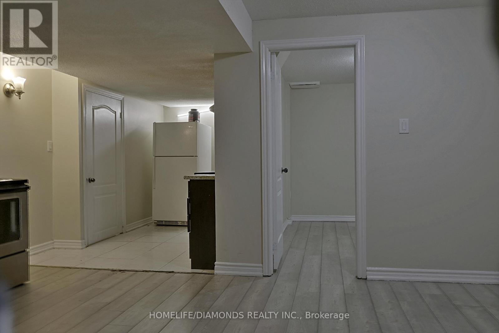Photo 23 of 25 Golden Eagle Road, Brampton ON
