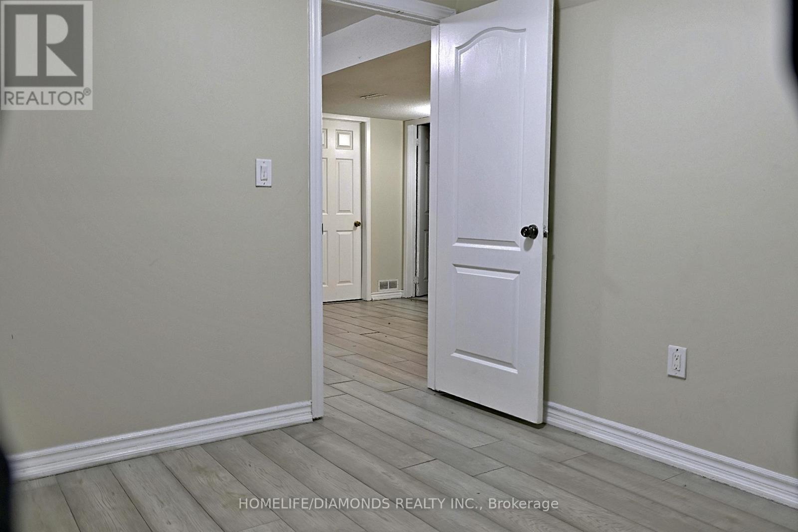 Photo 26 of 25 Golden Eagle Road, Brampton ON