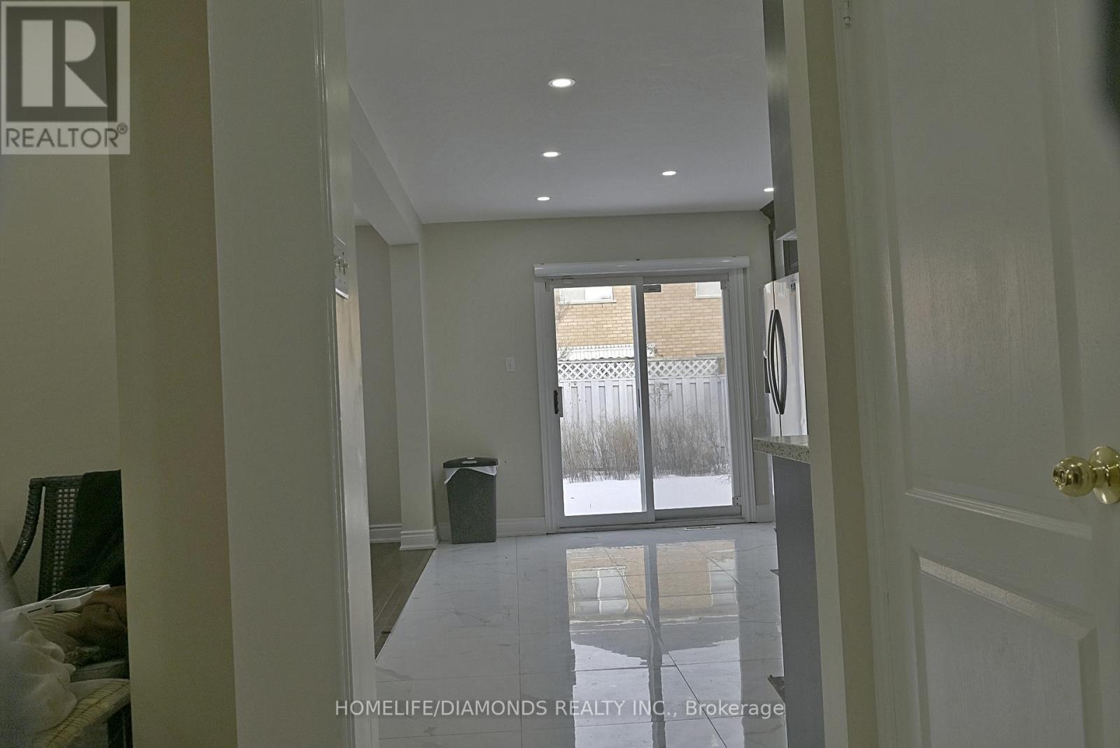Photo 22 of 25 Golden Eagle Road, Brampton ON