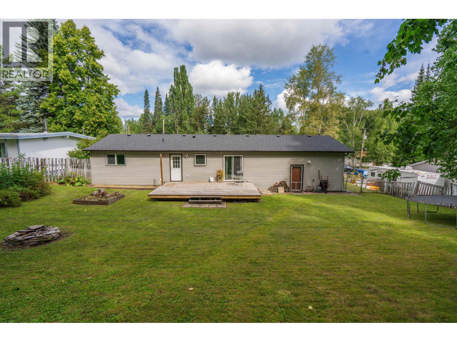 Photo 13 of 3589 Willowdale Drive, Prince George BC