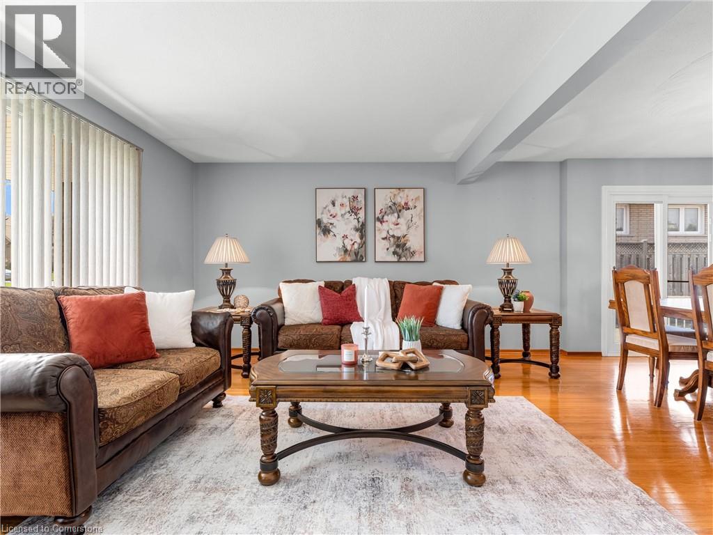 Photo 9 of 31 Kilbourn Avenue, Stoney Creek ON