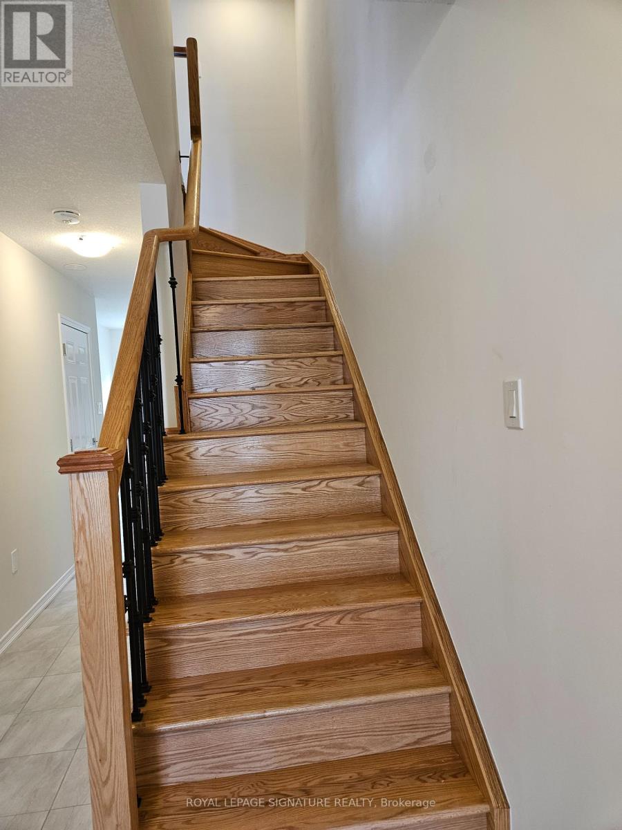 Photo 6 of 81 Holder Drive, Brantford ON
