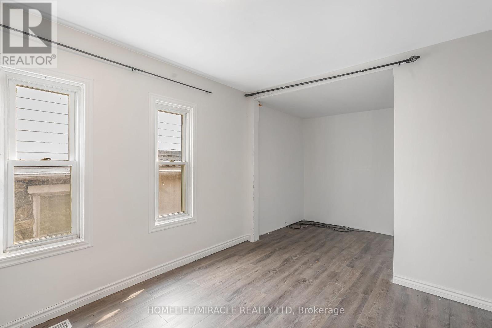 Photo 30 of 237 St Julien Street, London East ON