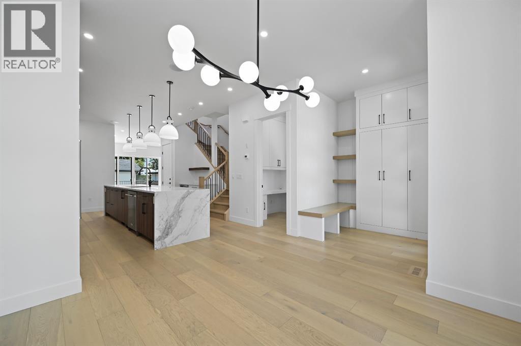 Single Family House for Sale in   Avenue SW North Glenmore Park Calgary 