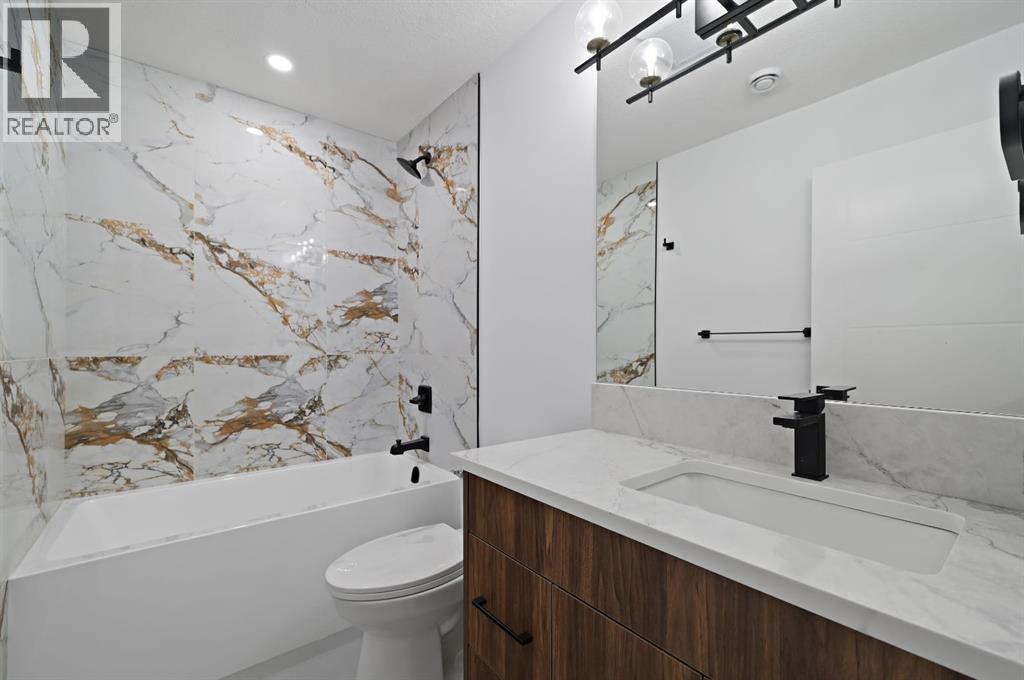 Single Family House for Sale in   Avenue SW North Glenmore Park Calgary 
