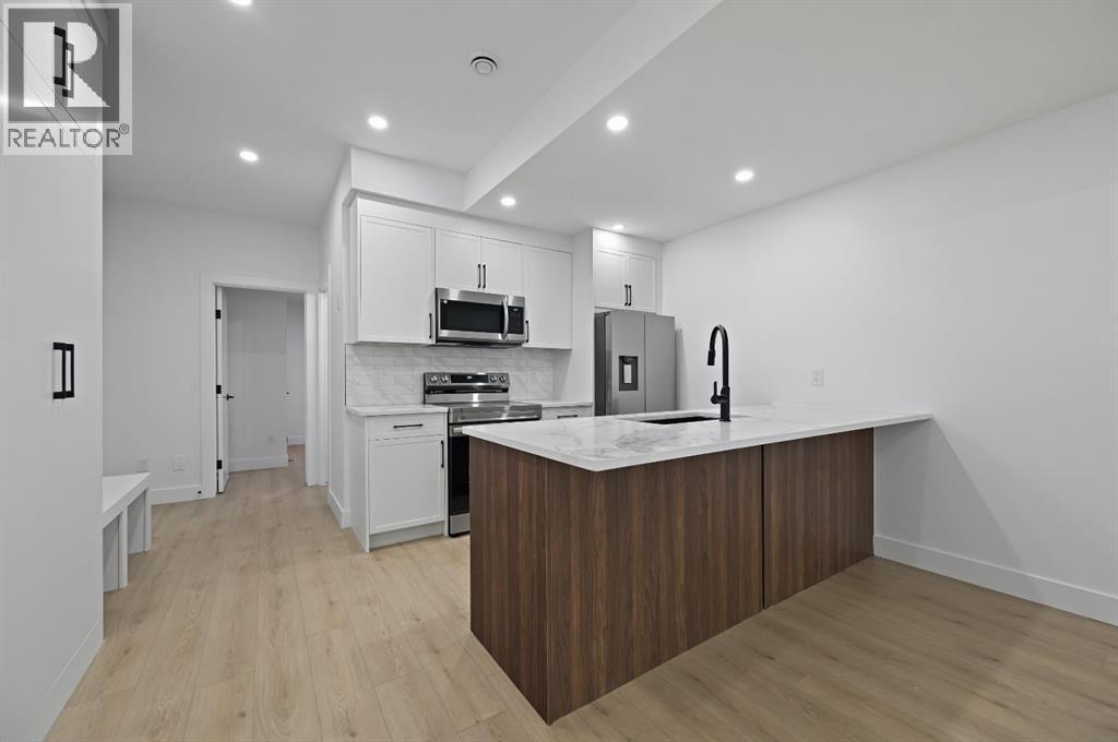 Single Family House for Sale in   Avenue SW North Glenmore Park Calgary 