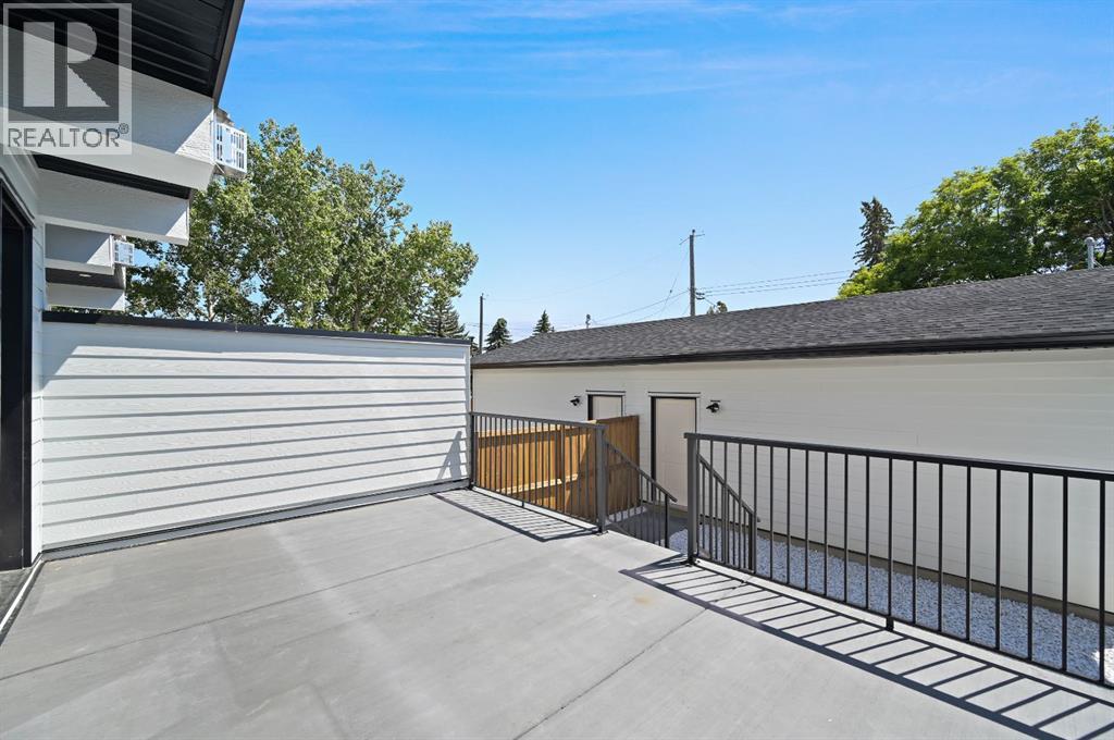 Single Family House for Sale in   Avenue SW North Glenmore Park Calgary 
