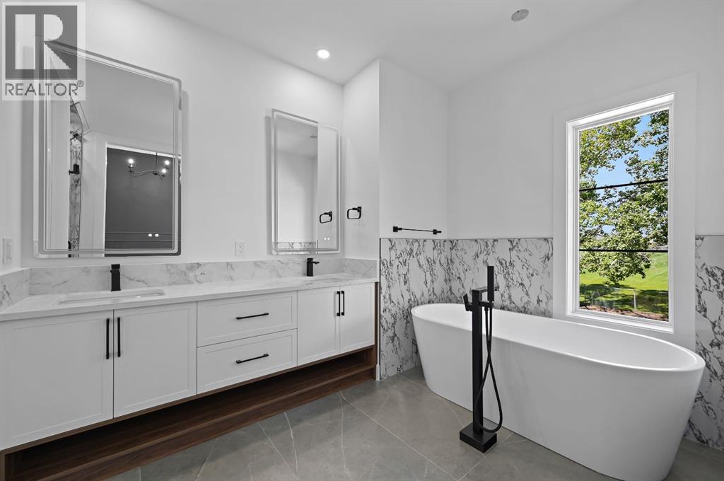 Single Family House for Sale in   Avenue SW North Glenmore Park Calgary 