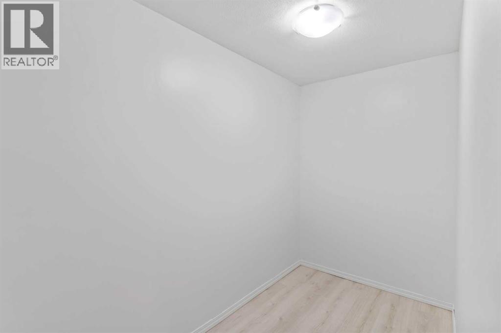 Single Family House Bungalow for Sale in  Autumn Green SE Auburn Bay Calgary 