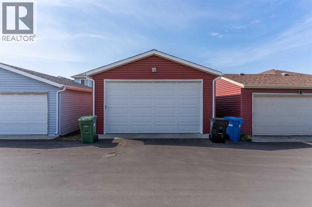 Single Family House Bungalow for Sale in  Autumn Green SE Auburn Bay Calgary 