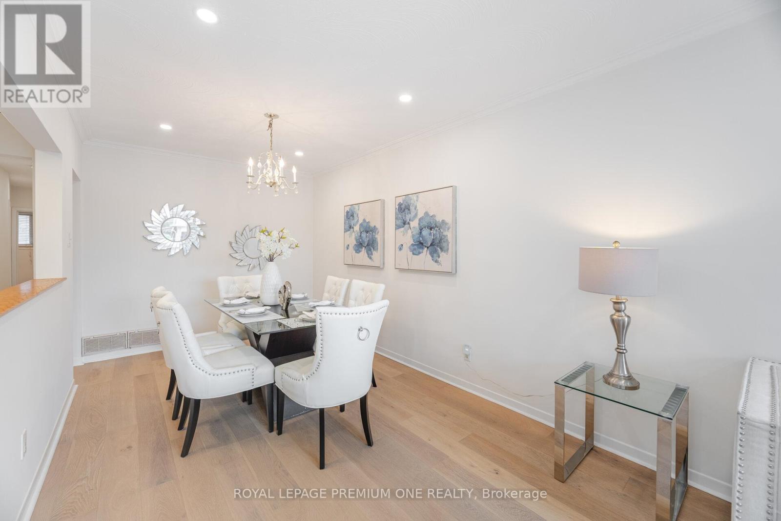 Photo 50 of 16 Reiber Crescent S, Toronto ON