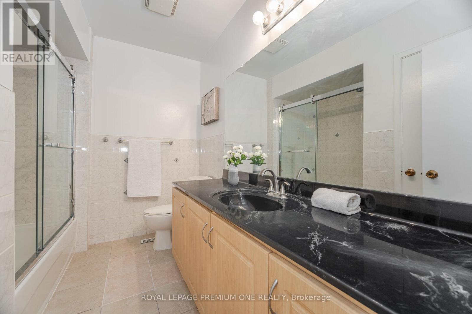 Photo 49 of 16 Reiber Crescent S, Toronto ON