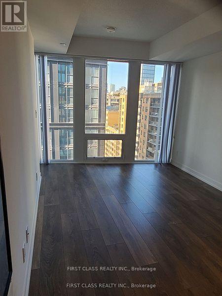 Photo 5 of 1810 60 Shuter Street, Toronto ON