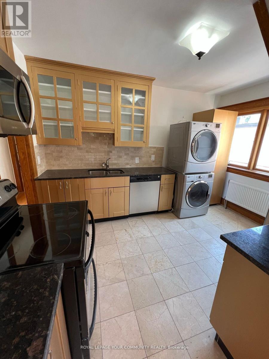 Photo 11 of 3 162 Glen Road, Toronto ON