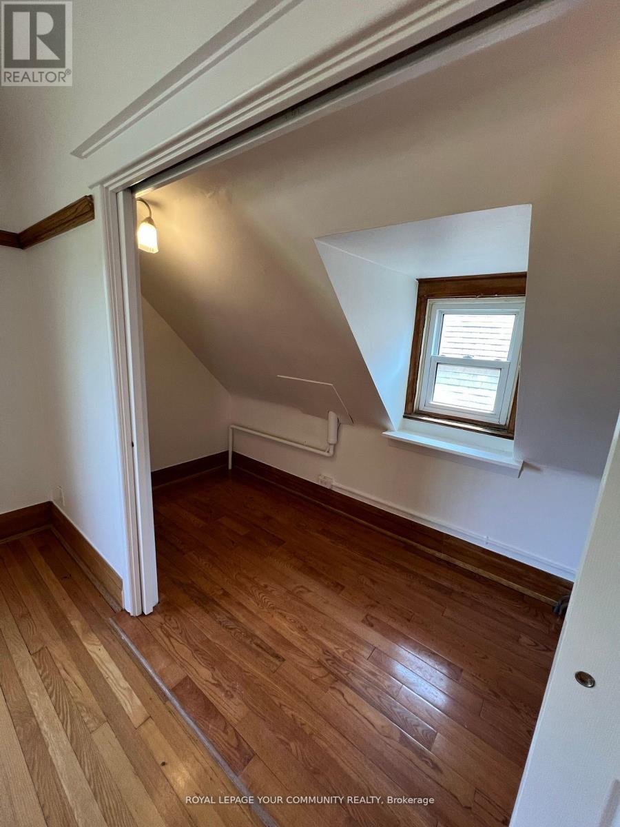 Photo 5 of 3 162 Glen Road, Toronto ON