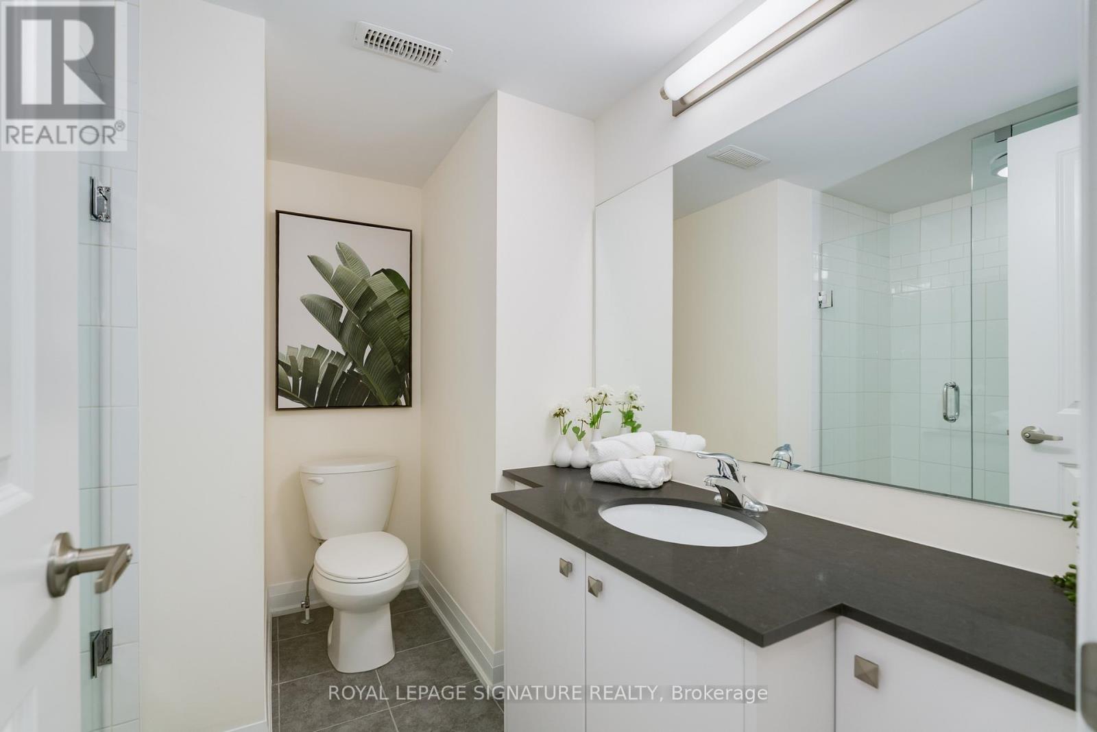 Photo 19 of 27 1972 Victoria Park Avenue, Toronto ON