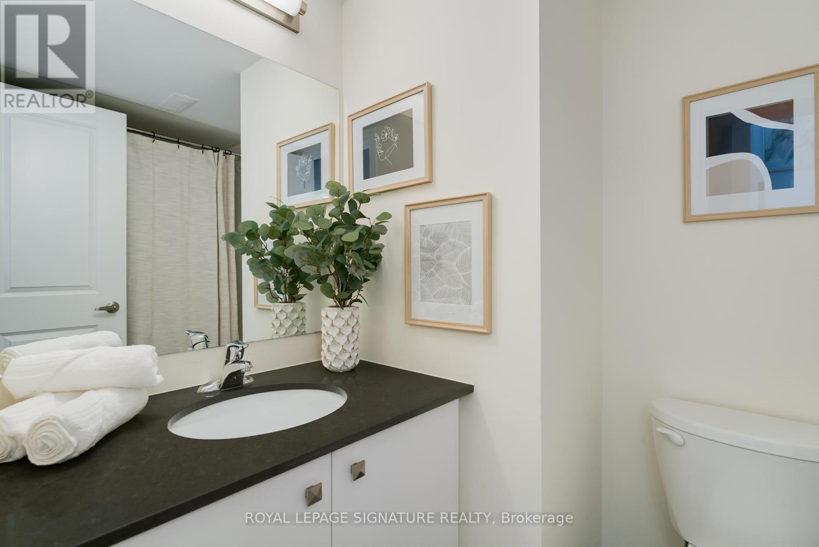 Photo 29 of 27 1972 Victoria Park Avenue, Toronto ON