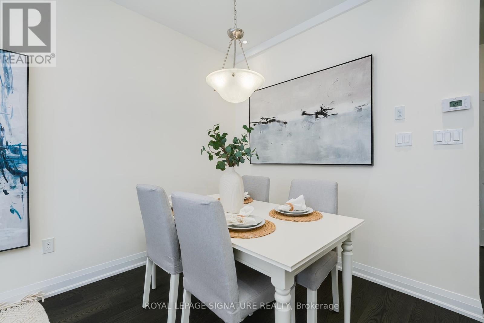 Photo 6 of 27 1972 Victoria Park Avenue, Toronto ON
