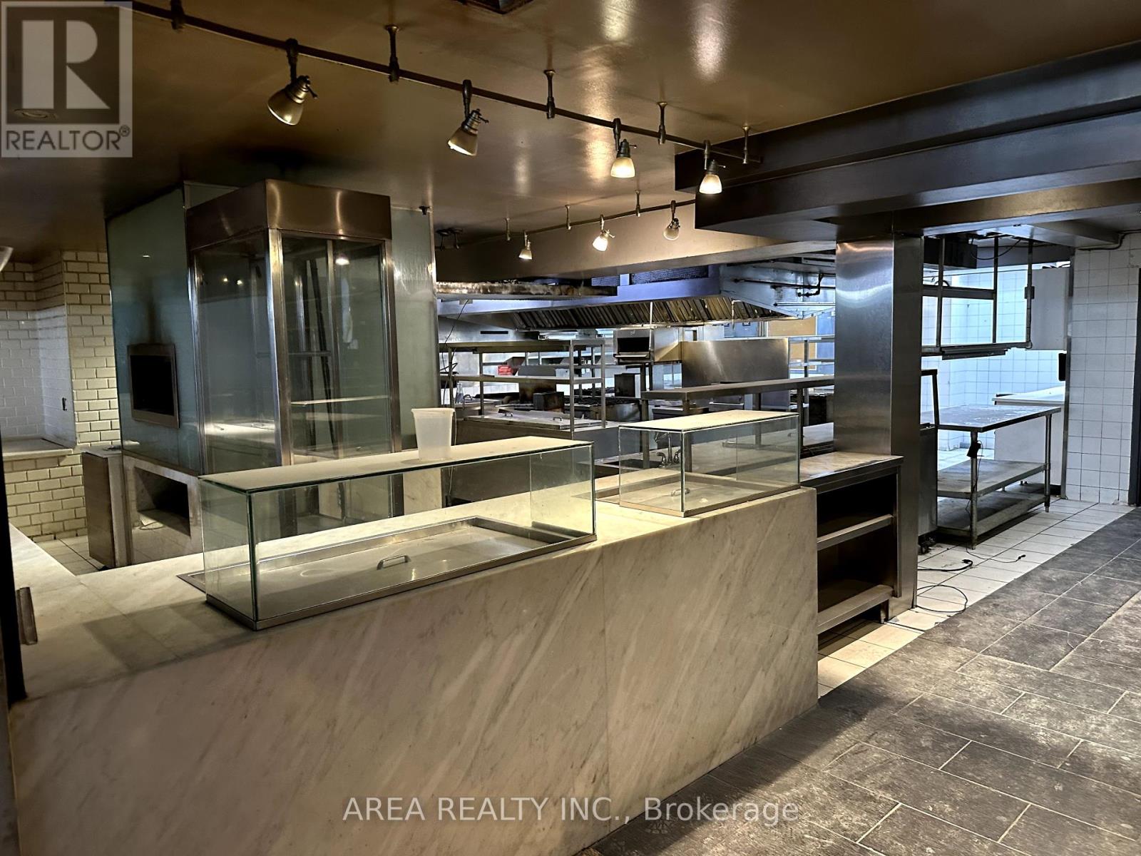 Photo 6 of 2472 Yonge Street, Toronto ON