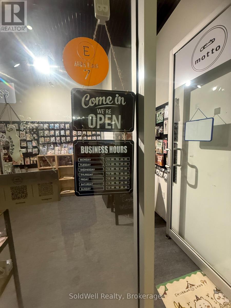 Photo 10 of 7 384 Yonge Street, Toronto ON