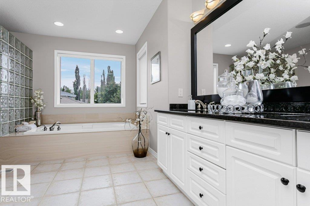 Photo 32 of 935 Heacock Rd Nw, Edmonton AB