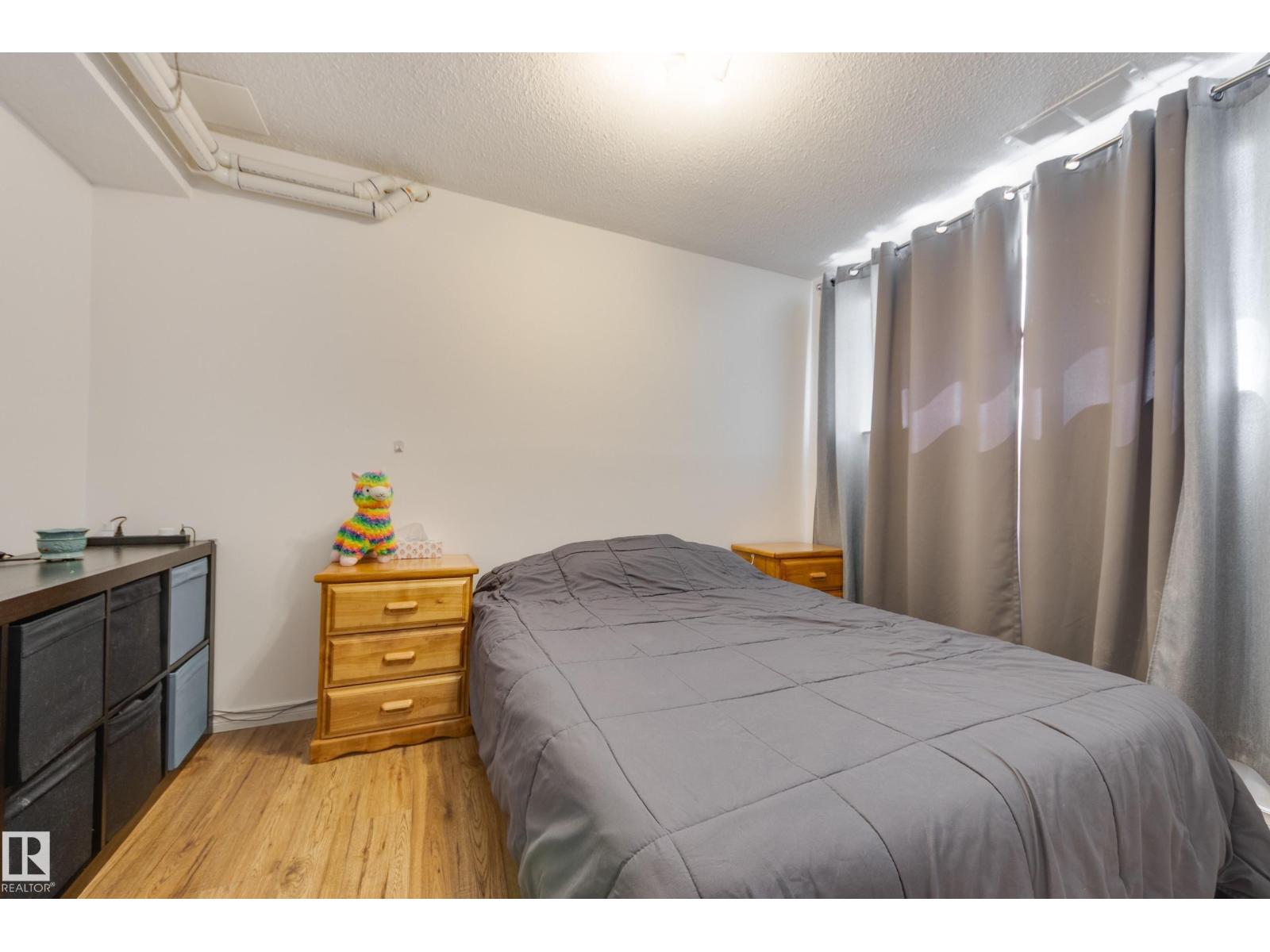 Photo 22 of 1522 69 St Nw, Edmonton AB