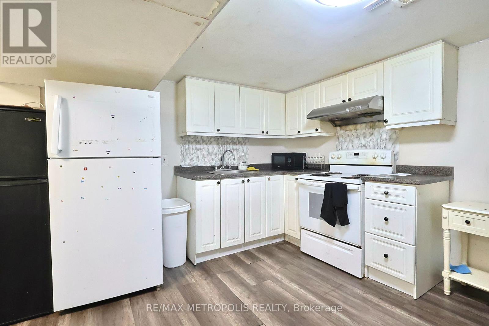 Photo 9 of Bsmt 538 Bellamy Road N, Toronto ON