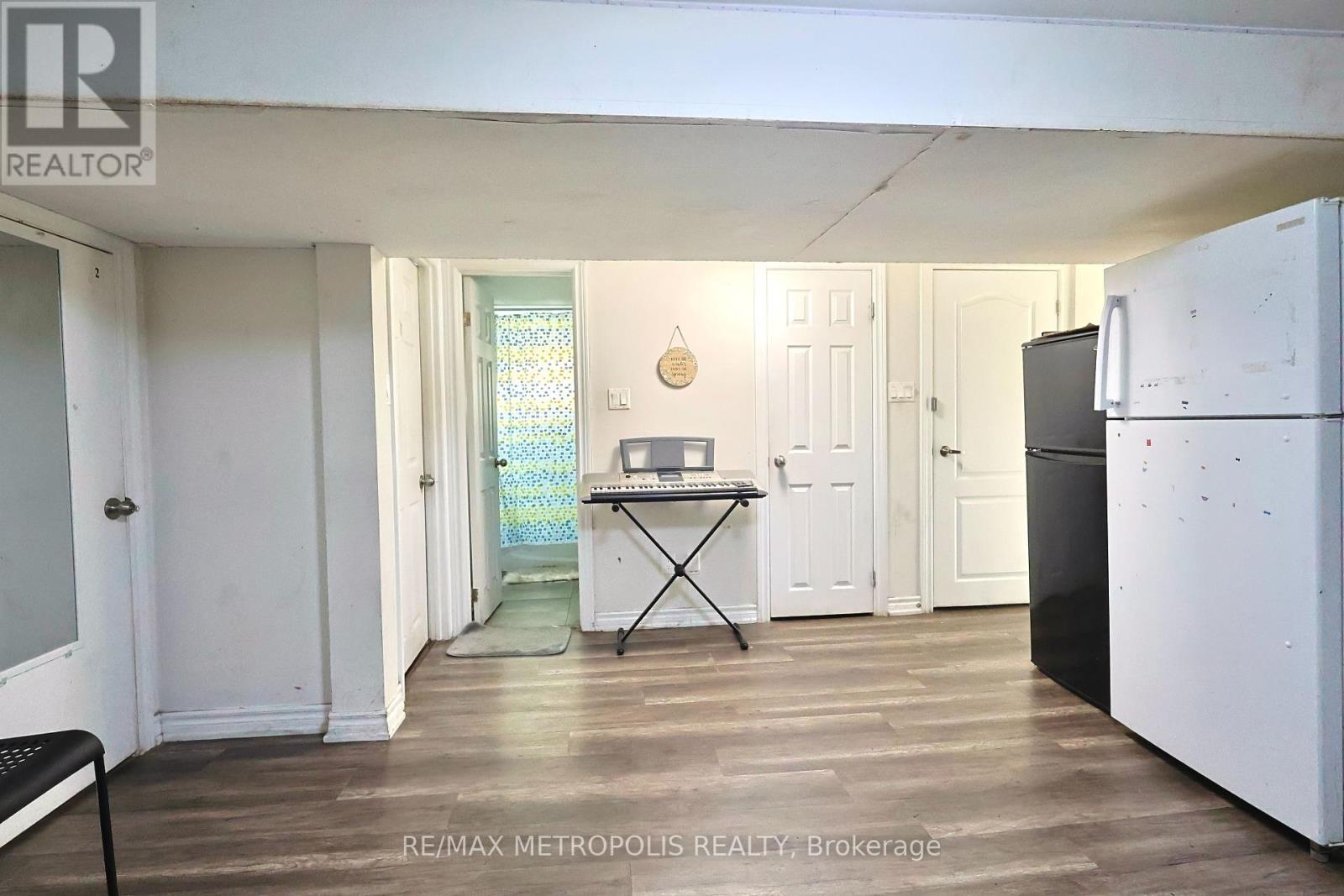 Photo 2 of Bsmt 538 Bellamy Road N, Toronto ON
