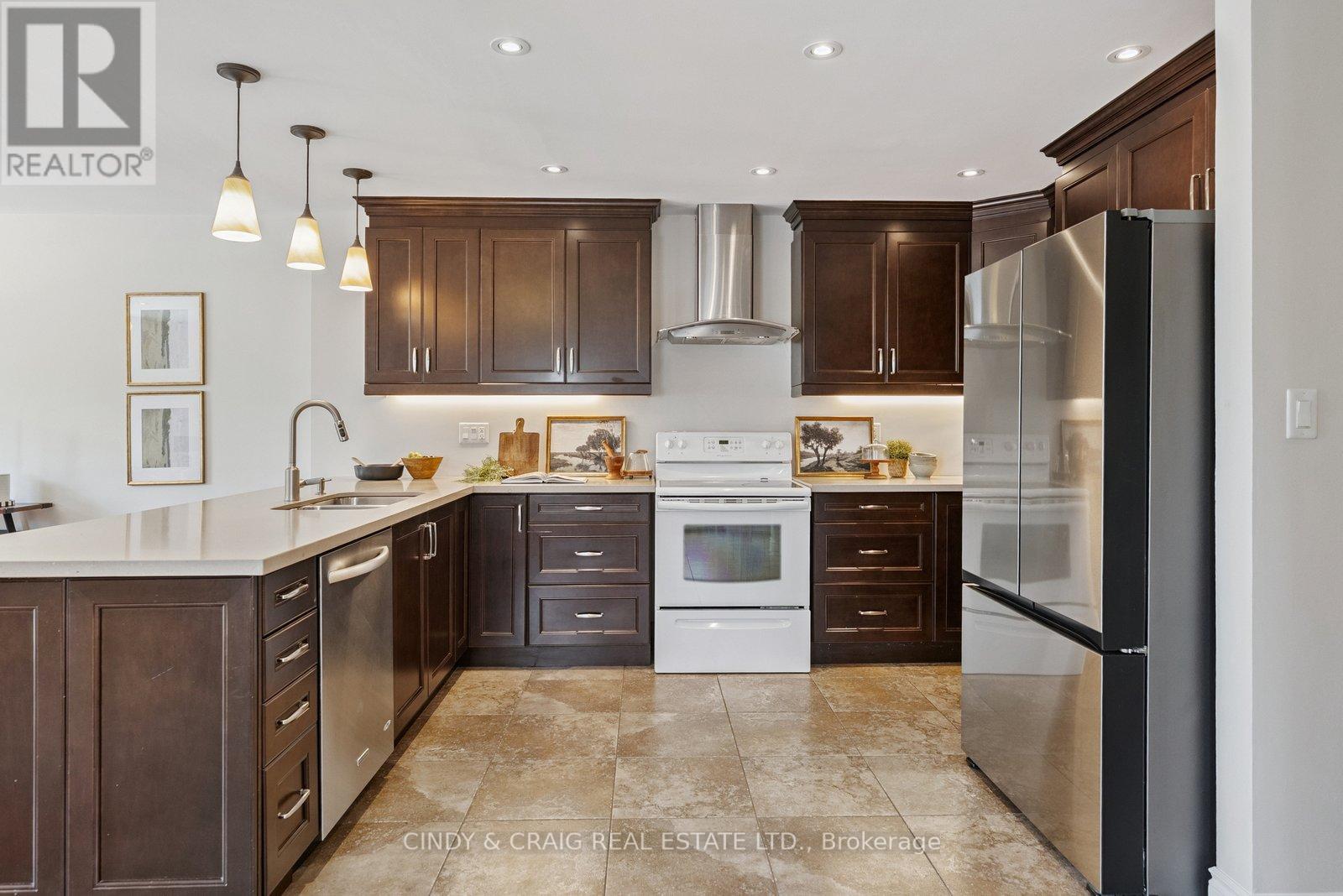 Photo 5 of 1264 Eldorado Avenue, Oshawa ON