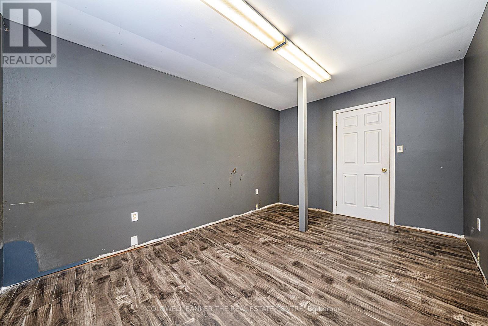 Photo 2 of 920 Lake Drive, Georgina ON