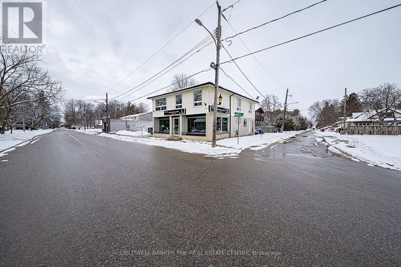 Photo 13 of 920 Lake Drive, Georgina ON