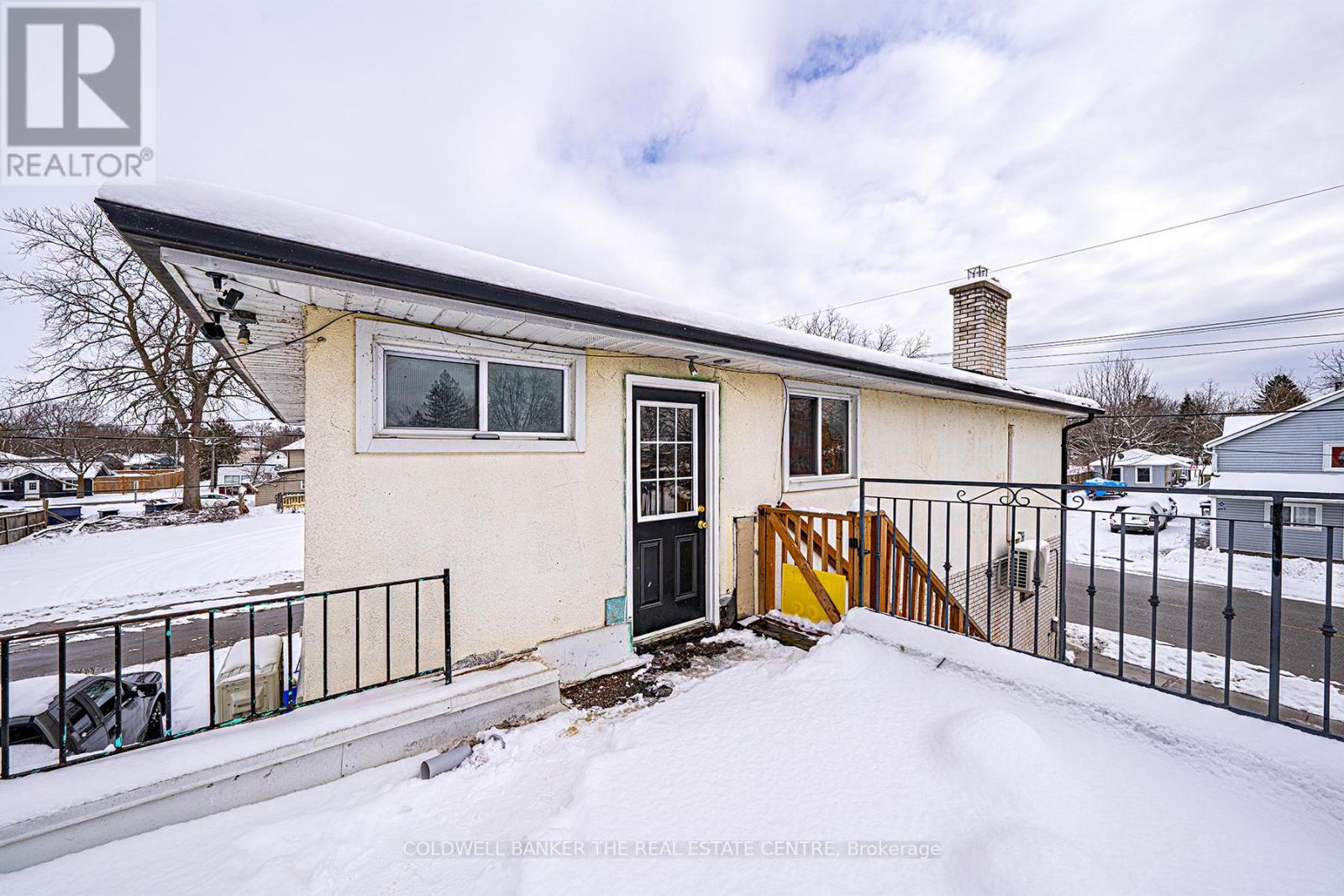 Photo 19 of 920 Lake Drive, Georgina ON