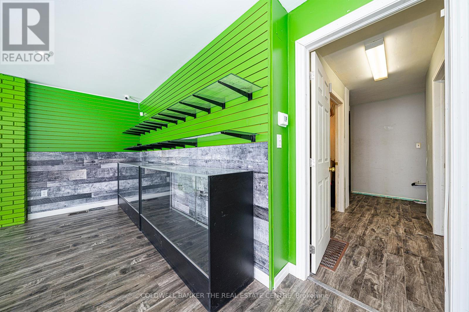 Photo 23 of 920 Lake Drive, Georgina ON