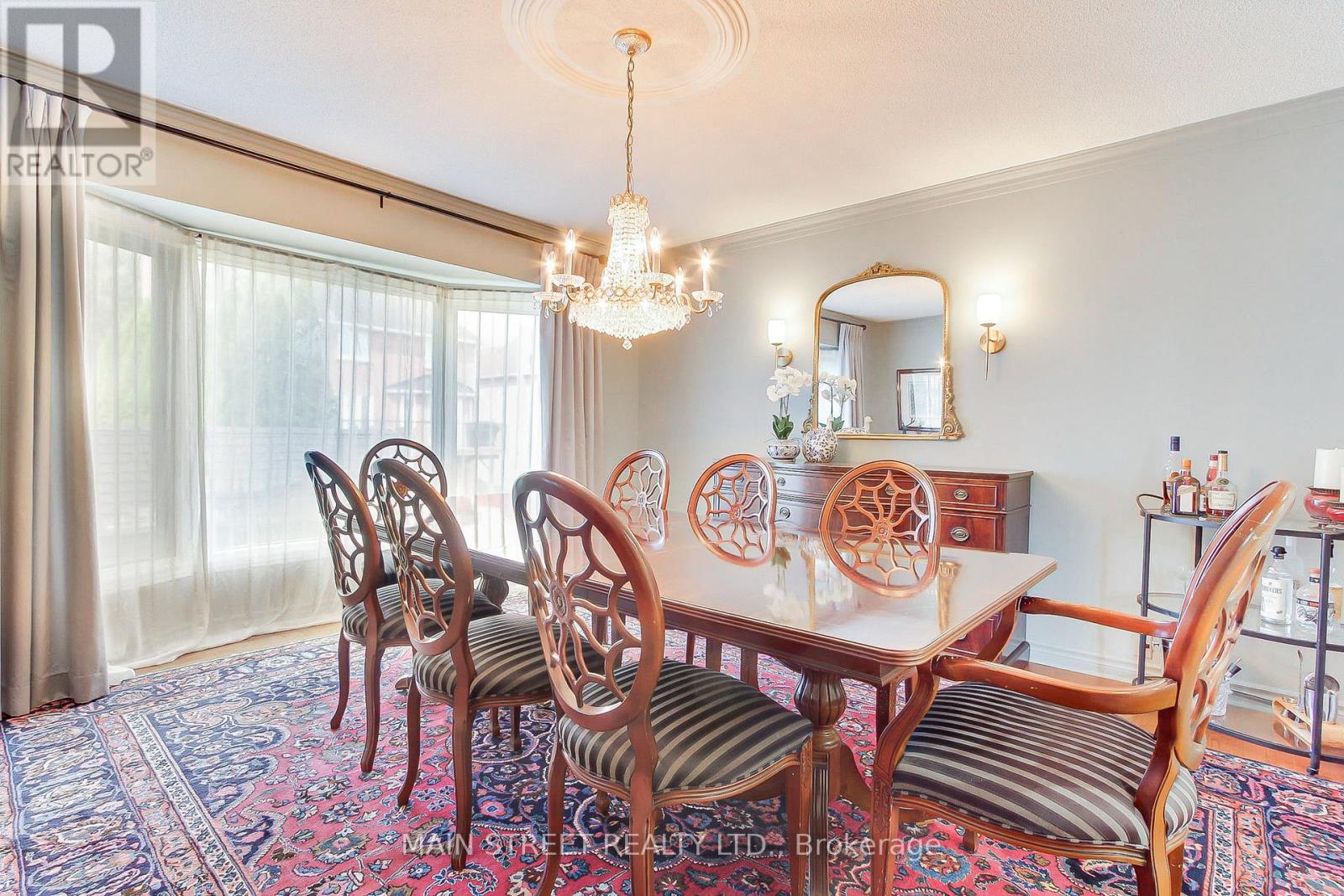 Photo 12 of 2 Bombay Court, Richmond Hill ON