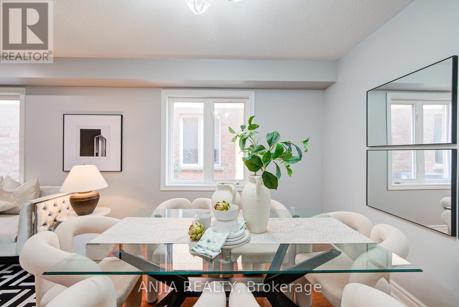 Photo 12 of 111 Viscount Drive, Markham ON