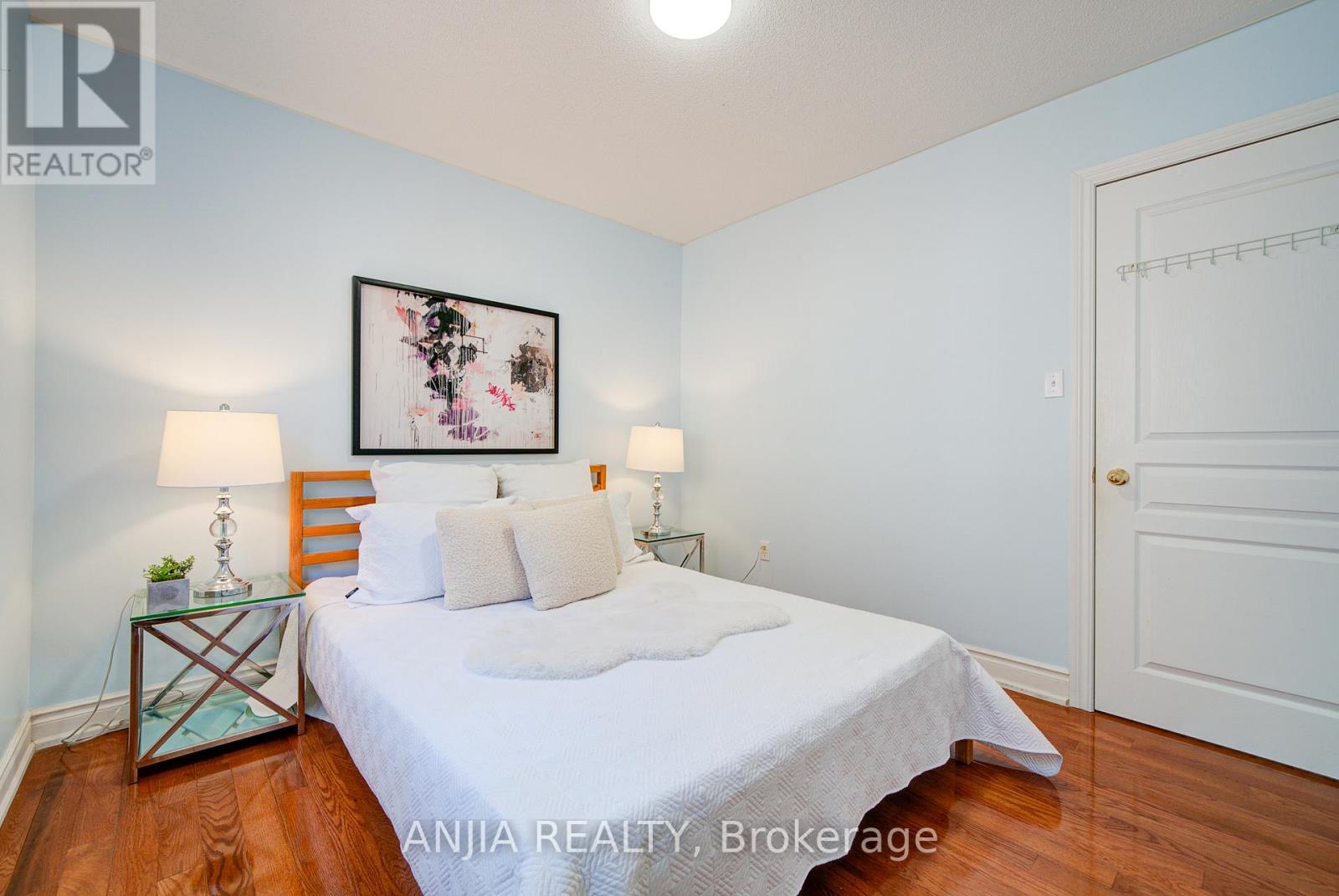 Photo 38 of 111 Viscount Drive, Markham ON