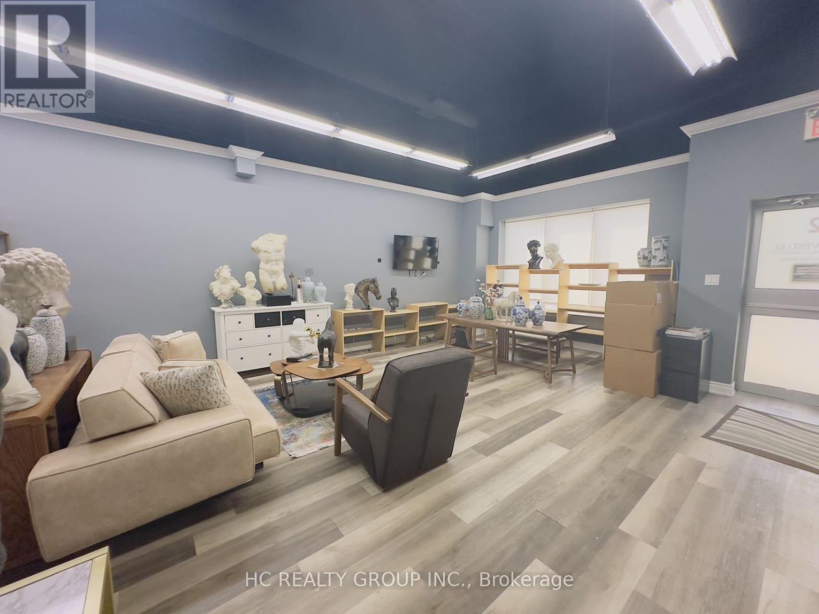 Photo 6 of 2 195 Clayton Drive, Markham ON