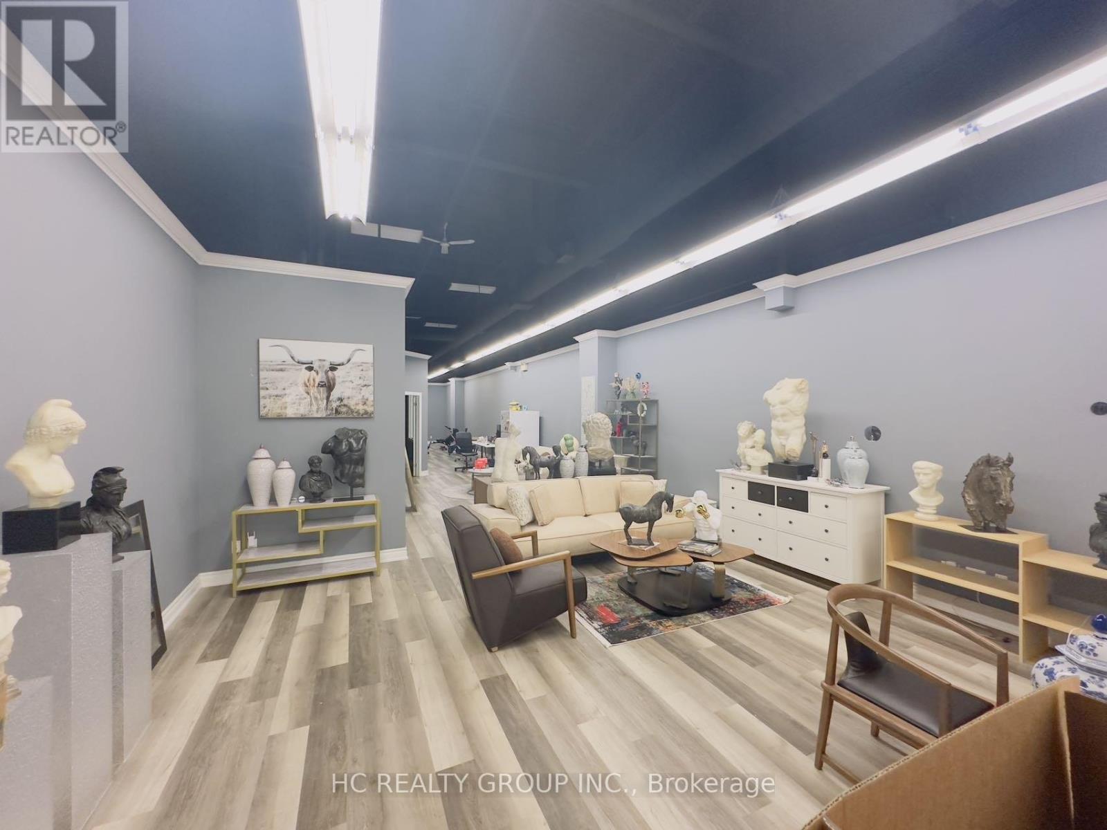 Photo 7 of 2 195 Clayton Drive, Markham ON