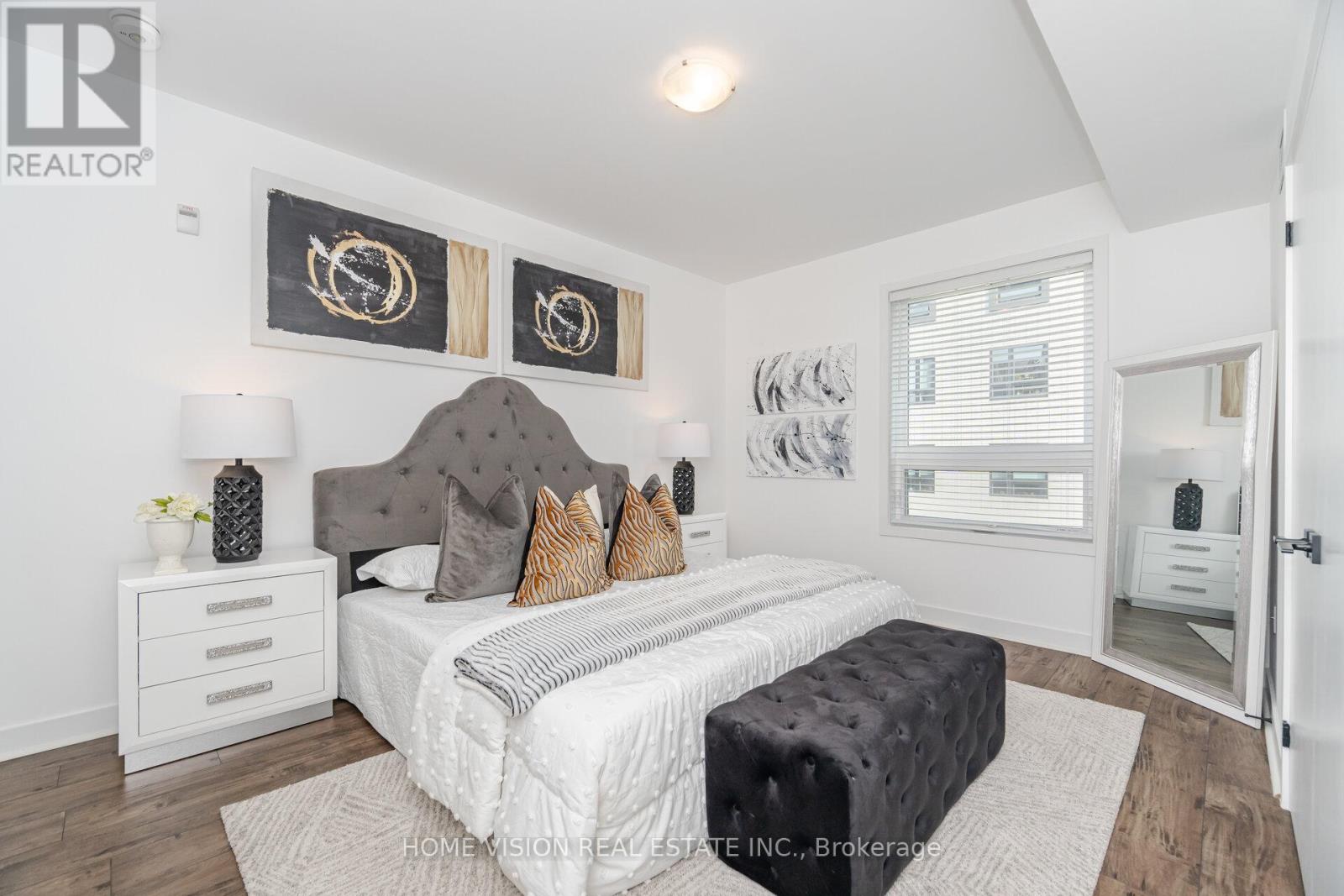 Photo 16 of 311 6 Spice Way, Barrie ON