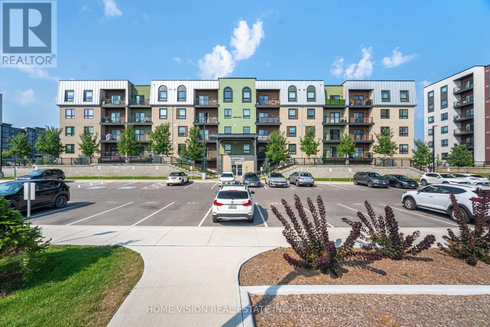 Photo 2 of 311 6 Spice Way, Barrie ON