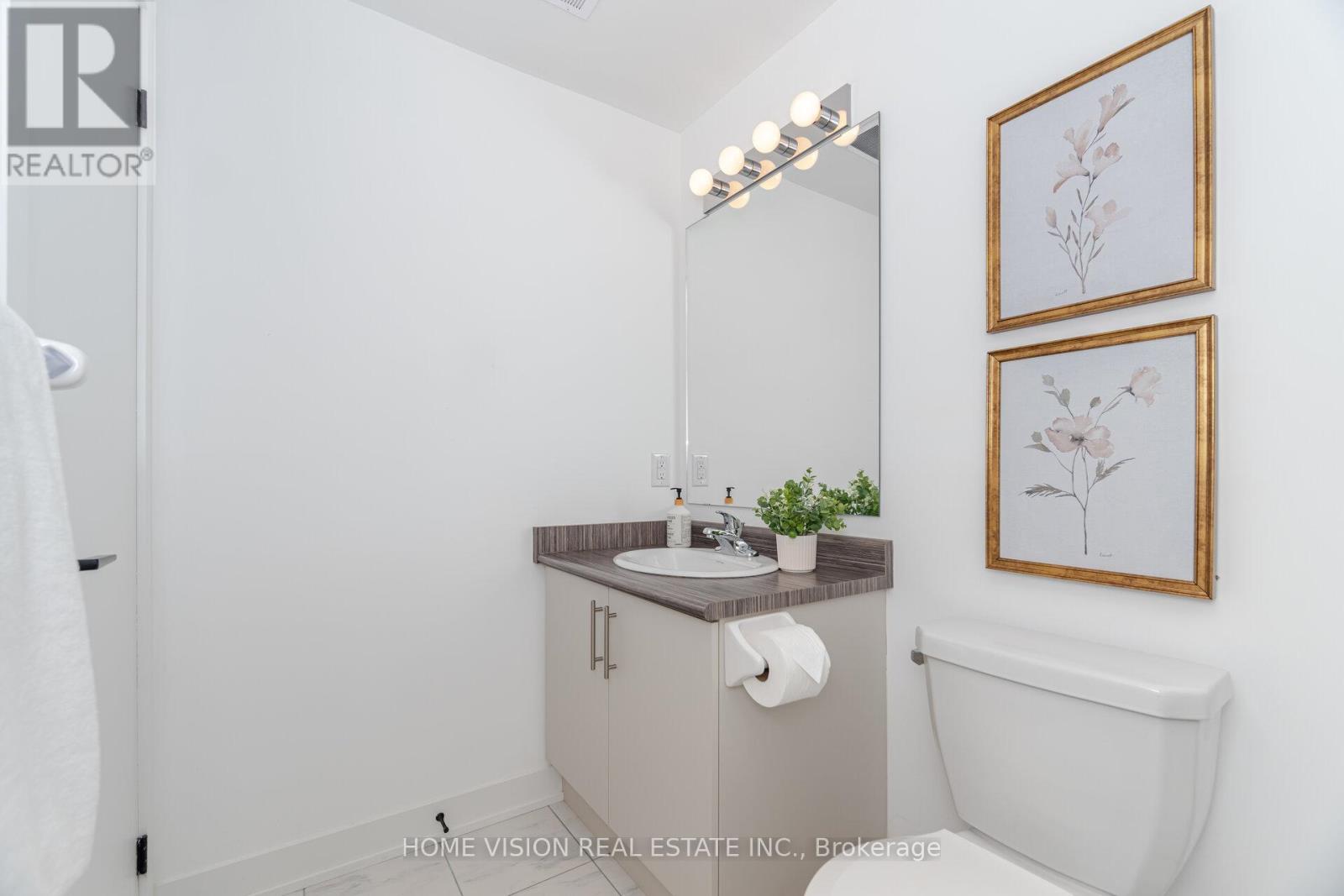 Photo 21 of 311 6 Spice Way, Barrie ON