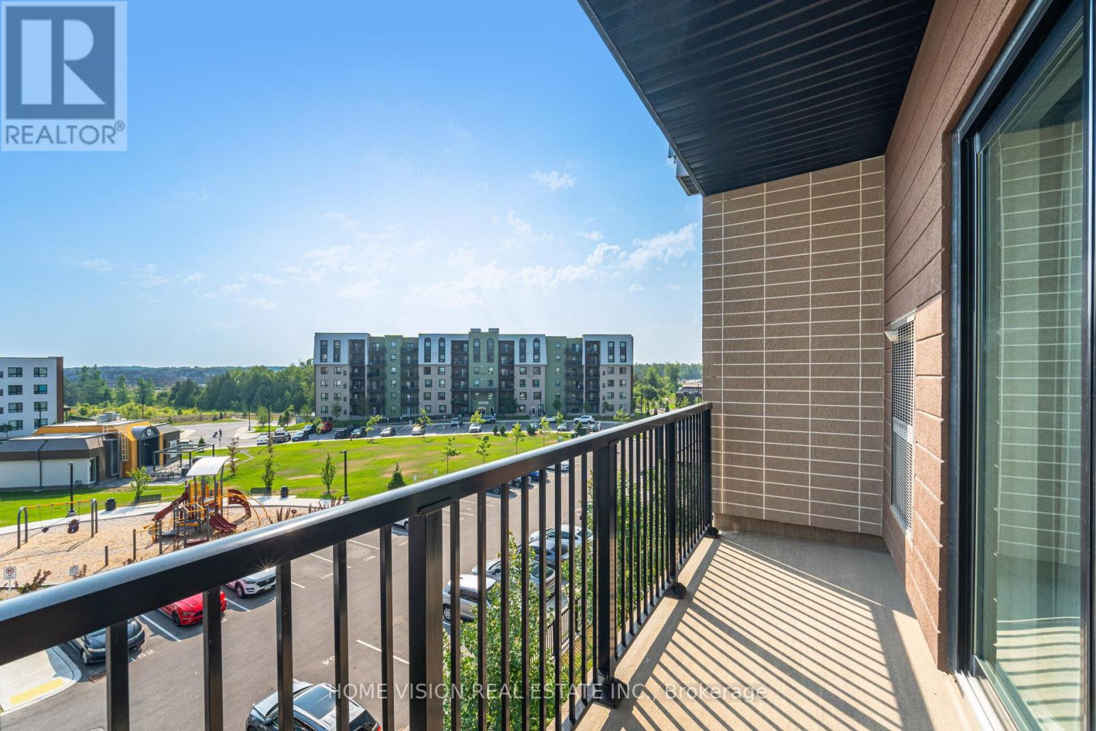 Photo 30 of 311 6 Spice Way, Barrie ON