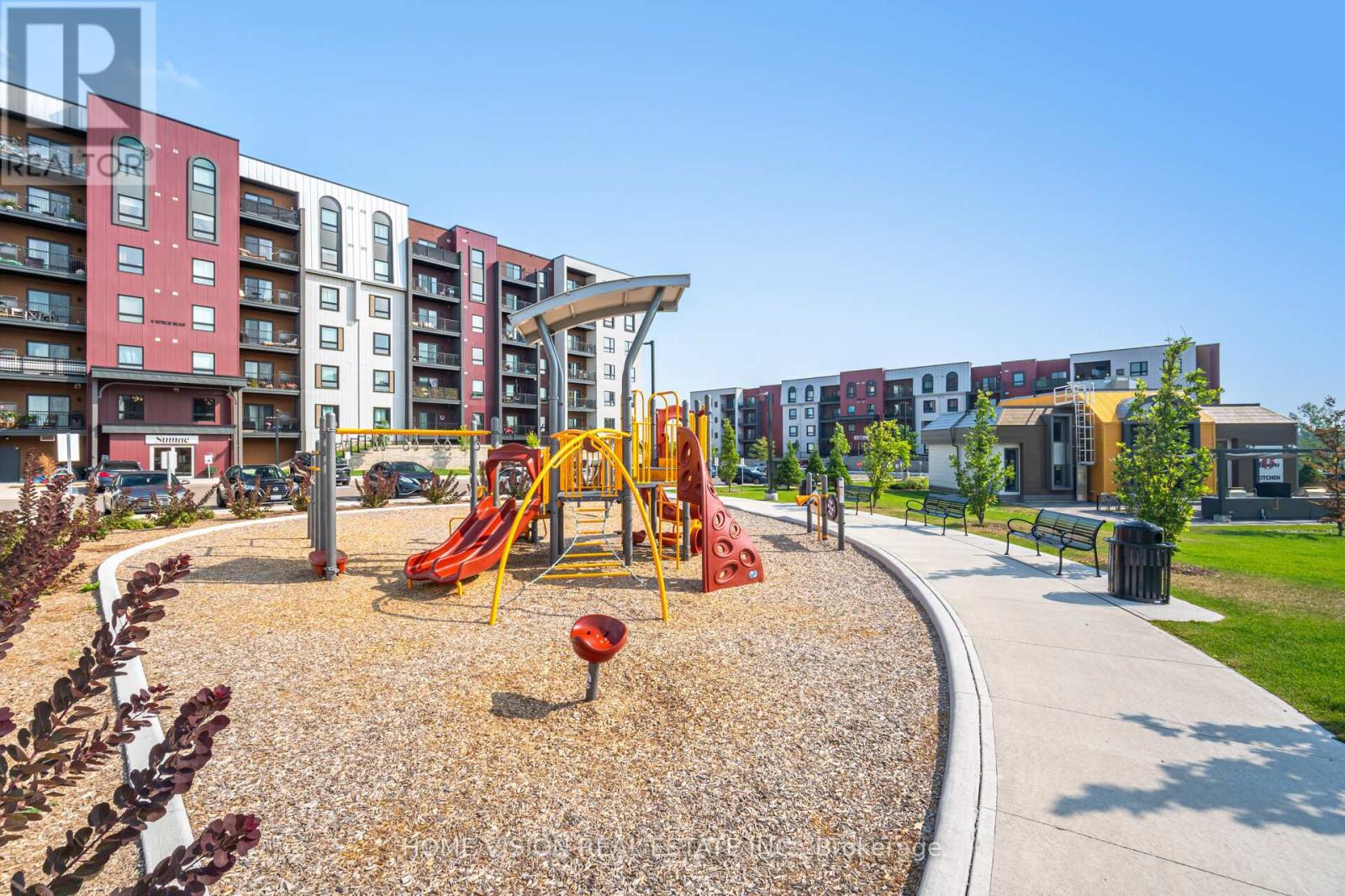 Photo 32 of 311 6 Spice Way, Barrie ON